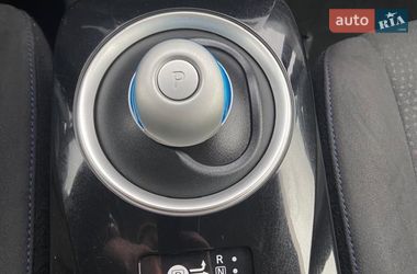 Хетчбек Nissan Leaf 2016 в Стрию