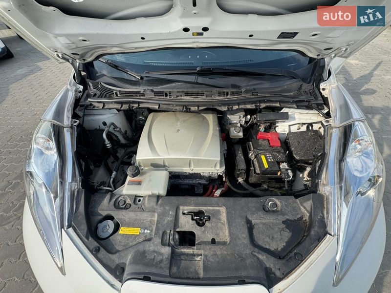 Хетчбек Nissan Leaf 2016 в Львові