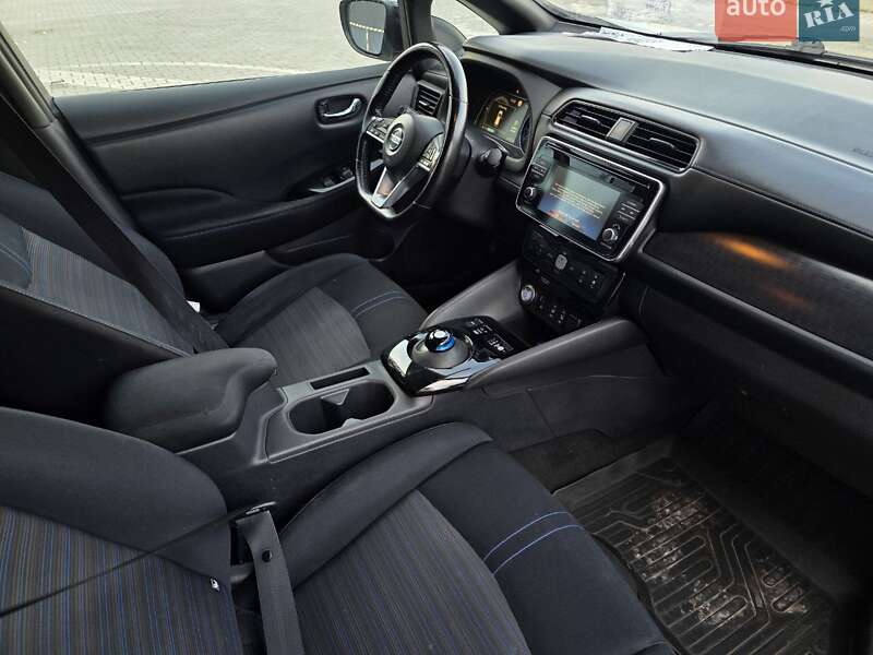 Хэтчбек Nissan Leaf 2018 в Тернополе