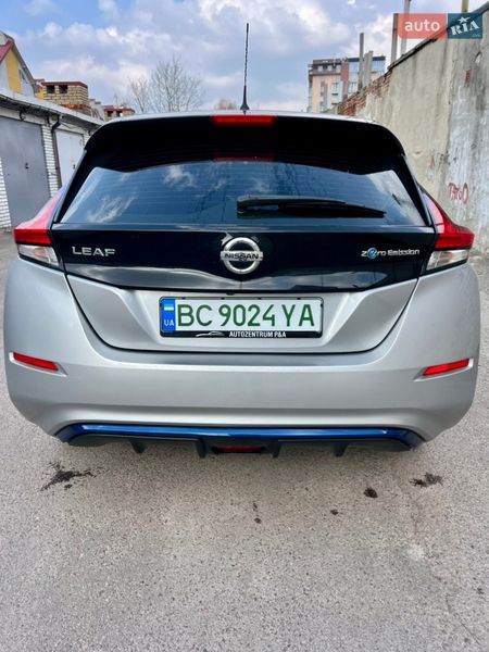 Хэтчбек Nissan Leaf 2018 в Львове