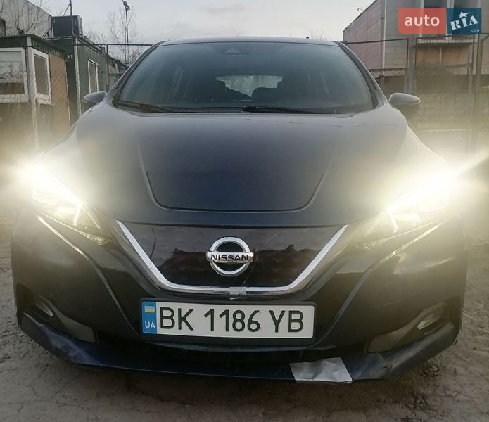 Хетчбек Nissan Leaf 2018 в Рівному