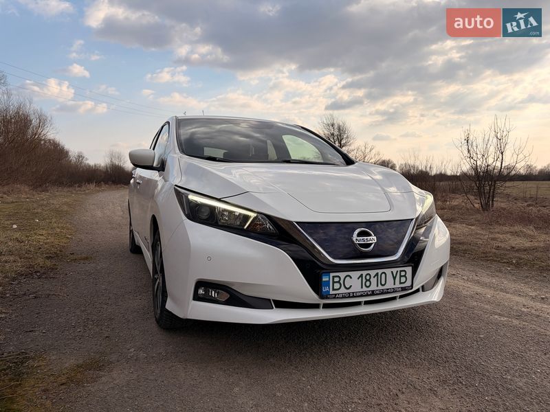 Хэтчбек Nissan Leaf 2019 в Львове фото Хэтчбек Nissan Leaf 2019 в Львове