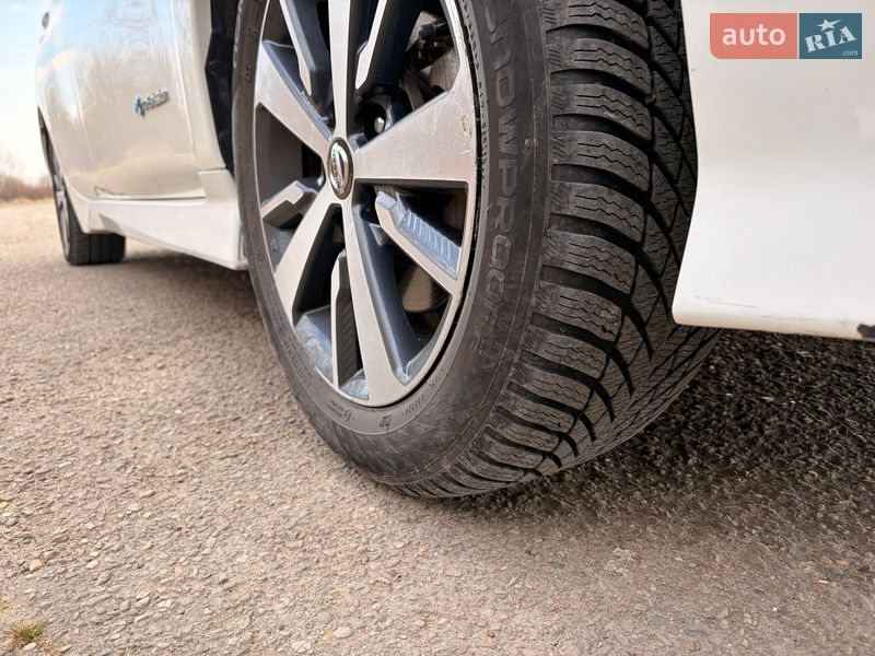 Хэтчбек Nissan Leaf 2019 в Львове фото 65 Хэтчбек Nissan Leaf 2019 в Львове