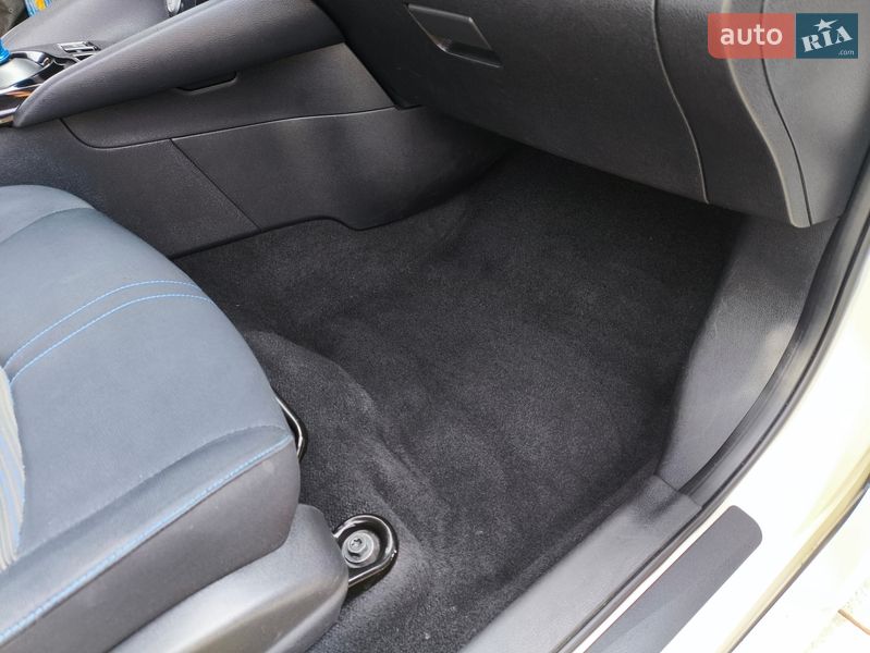 Хэтчбек Nissan Leaf 2019 в Львове фото 121 Хэтчбек Nissan Leaf 2019 в Львове