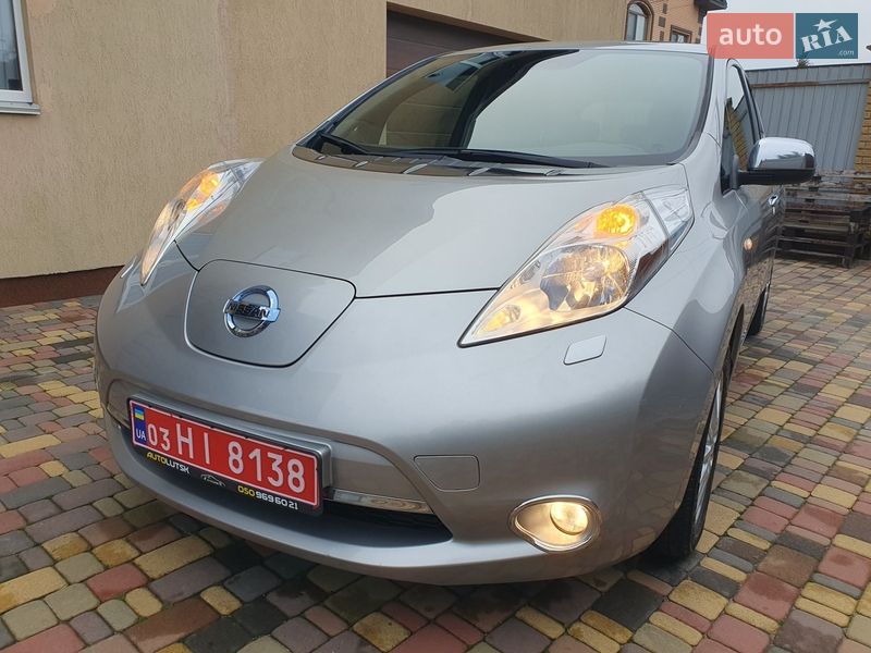 Хэтчбек Nissan Leaf 2013 в Горе
