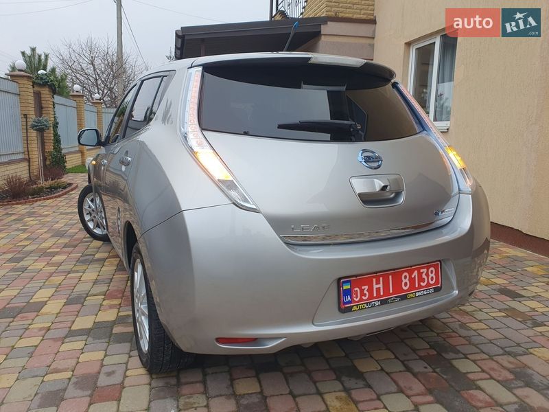 Хэтчбек Nissan Leaf 2013 в Горе