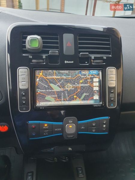 Хэтчбек Nissan Leaf 2013 в Горе