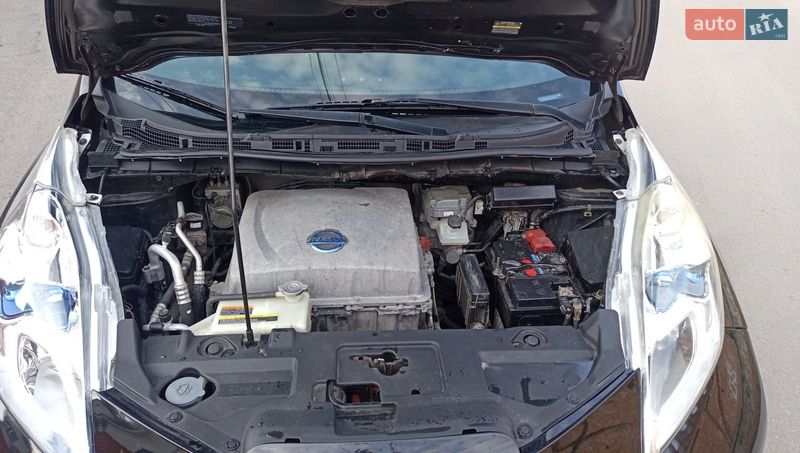 Хетчбек Nissan Leaf 2014 в Білій Церкві