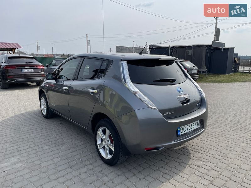 Хэтчбек Nissan Leaf 2014 в Львове