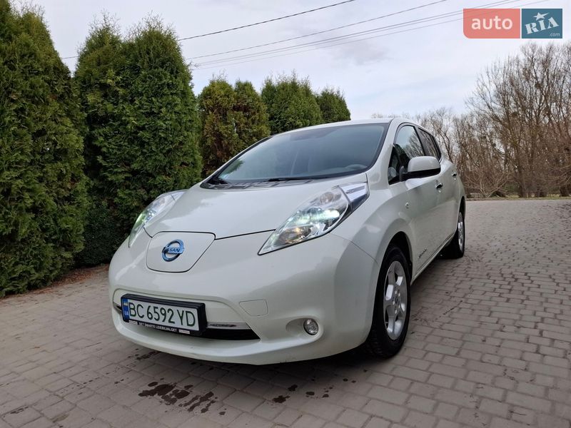 Хэтчбек Nissan Leaf 2013 в Золочеве фото 12 Хэтчбек Nissan Leaf 2013 в Золочеве