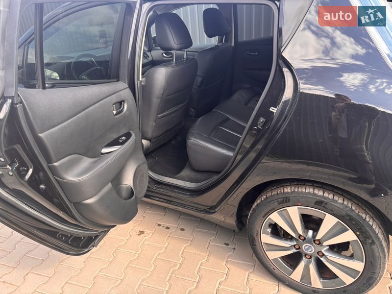 Хетчбек Nissan Leaf 2015 в Житомирі