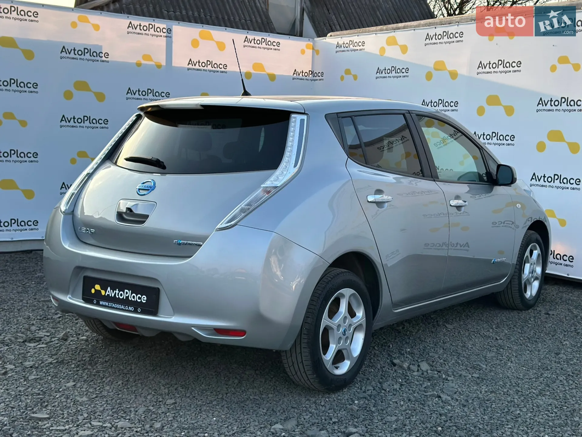 2017 Nissan Leaf - мініатюра 11