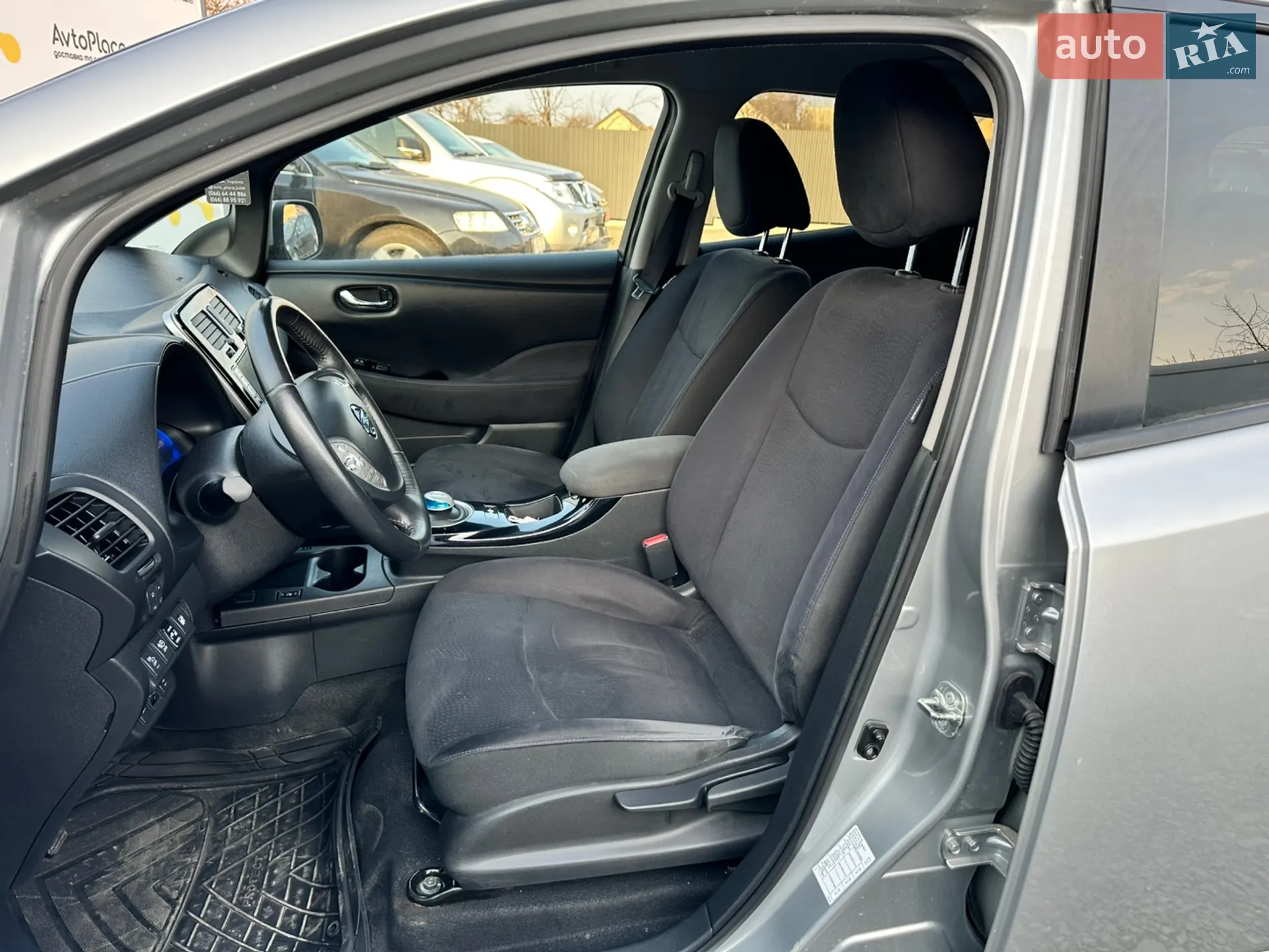 2017 Nissan Leaf - мініатюра 28