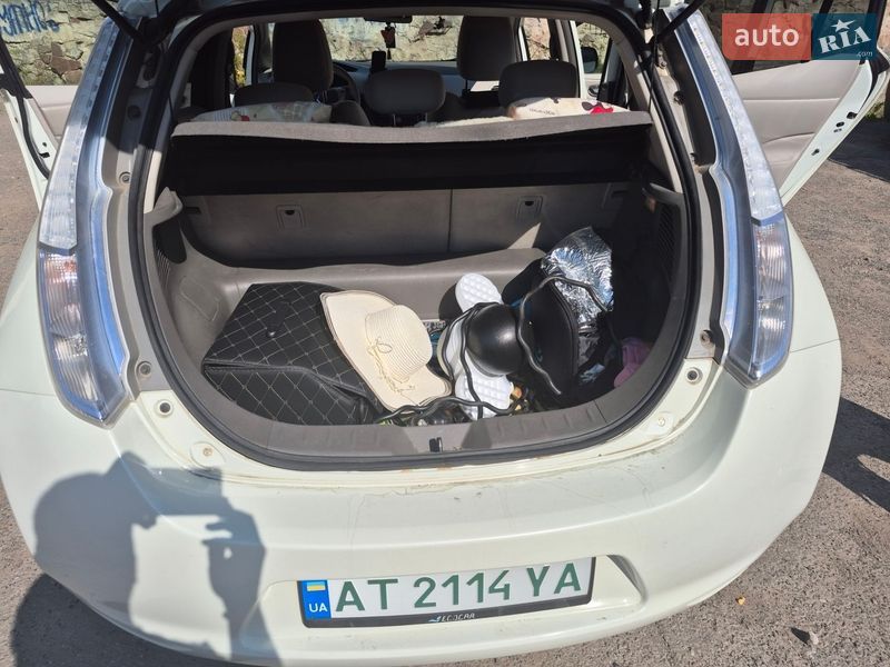 Хэтчбек Nissan Leaf 2013 в Ивано-Франковске фото 12 Хэтчбек Nissan Leaf 2013 в Ивано-Франковске