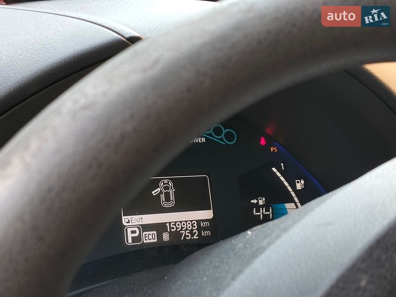 Хэтчбек Nissan Leaf 2013 в Обухове