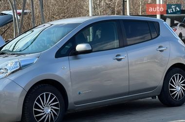Хетчбек Nissan Leaf 2015 в Рівному
