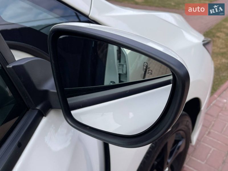 Хэтчбек Nissan Leaf 2021 в Киеве