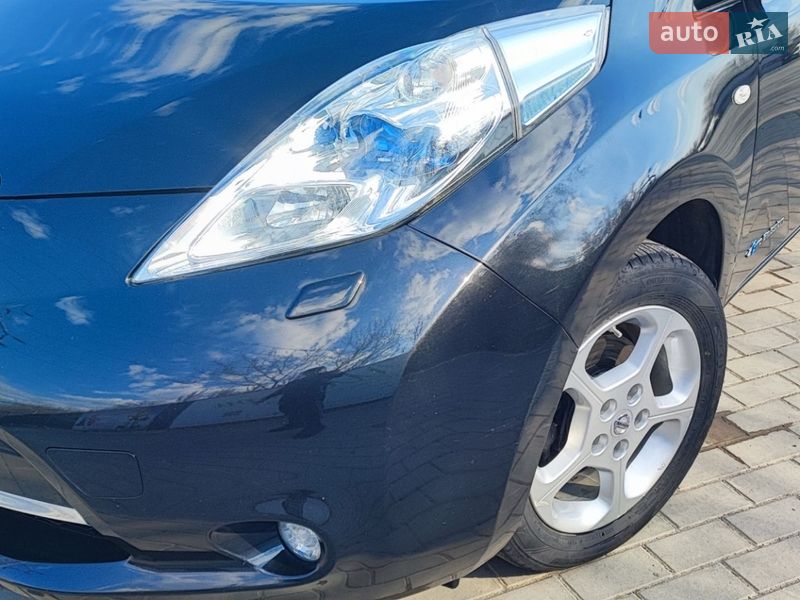 Хэтчбек Nissan Leaf 2013 в Каменец-Подольском