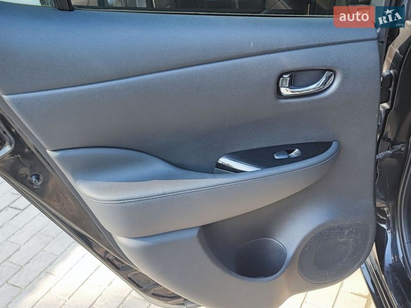 Хэтчбек Nissan Leaf 2013 в Каменец-Подольском