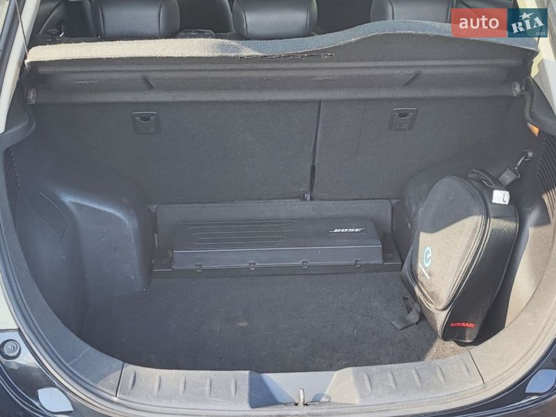 Хэтчбек Nissan Leaf 2013 в Каменец-Подольском