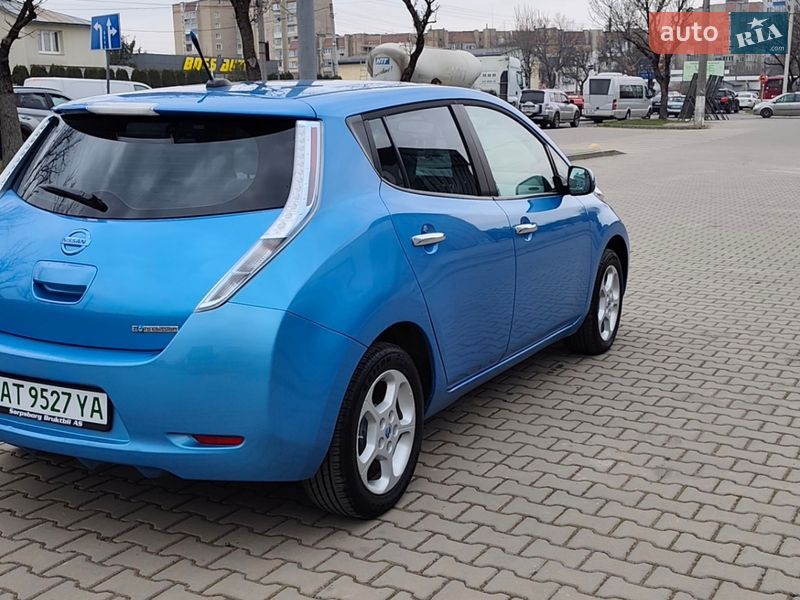 Хэтчбек Nissan Leaf 2013 в Ивано-Франковске