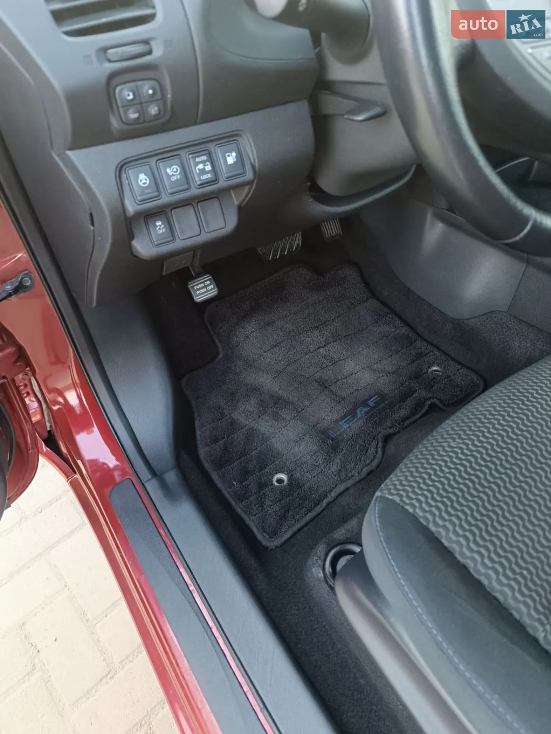 2014 Nissan Leaf - мініатюра 23