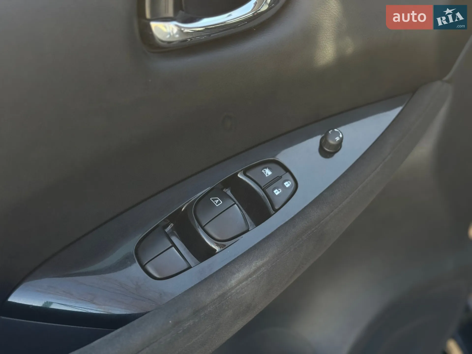 2016 Nissan Leaf - мініатюра 17