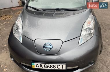 Хетчбек Nissan Leaf 2015 в Києві