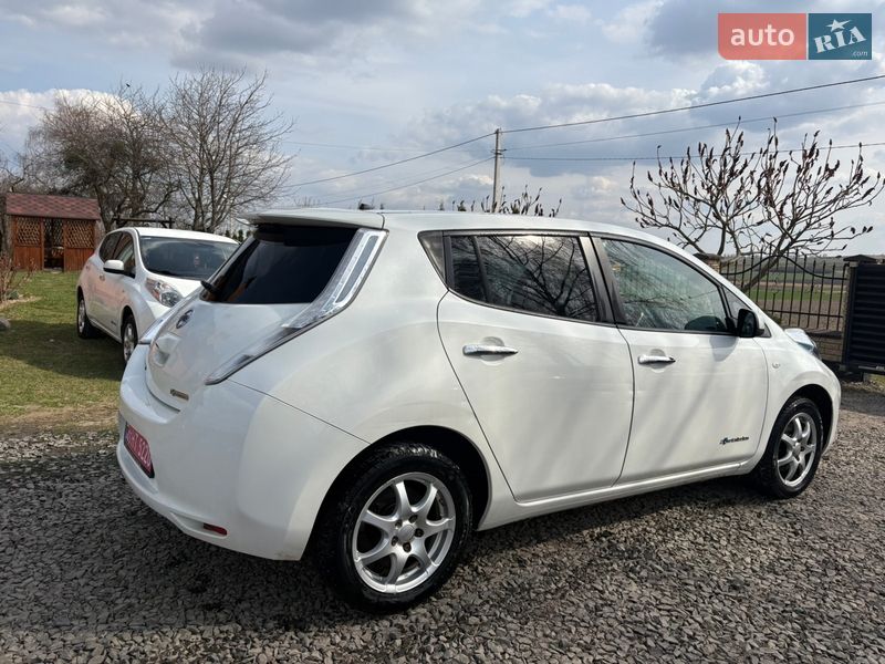 Хэтчбек Nissan Leaf 2014 в Луцке