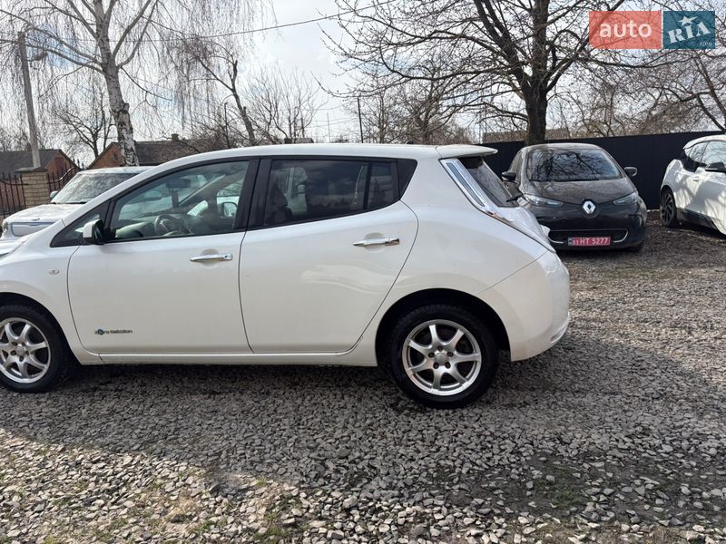 Хэтчбек Nissan Leaf 2014 в Луцке