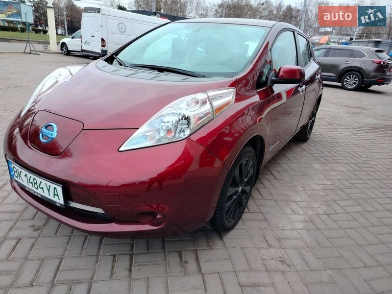 Хэтчбек Nissan Leaf 2017 в Ровно