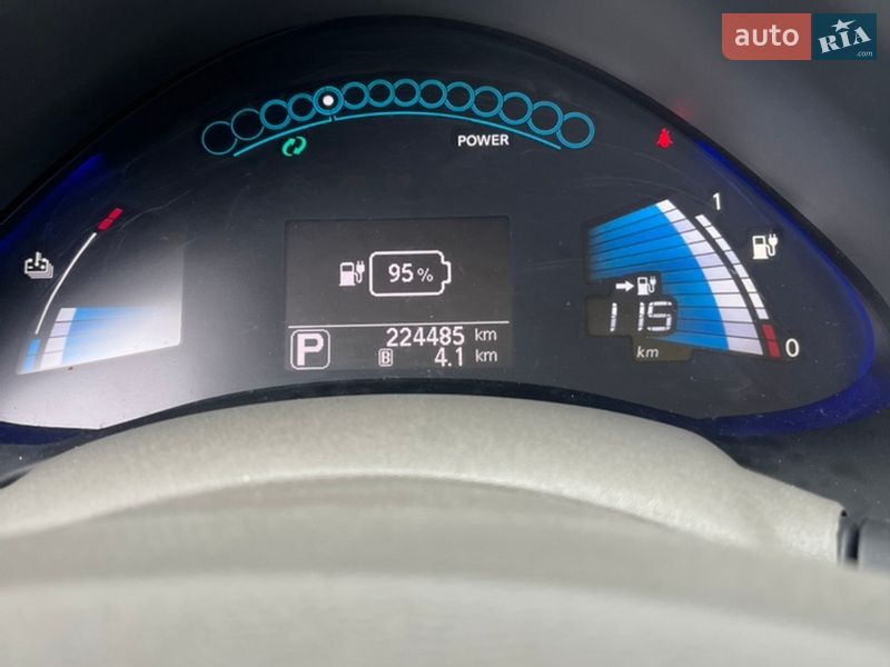 Хэтчбек Nissan Leaf 2013 в Тернополе