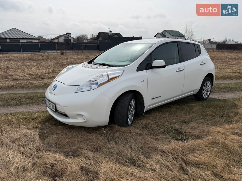 Хэтчбек Nissan Leaf 2013 в Киеве