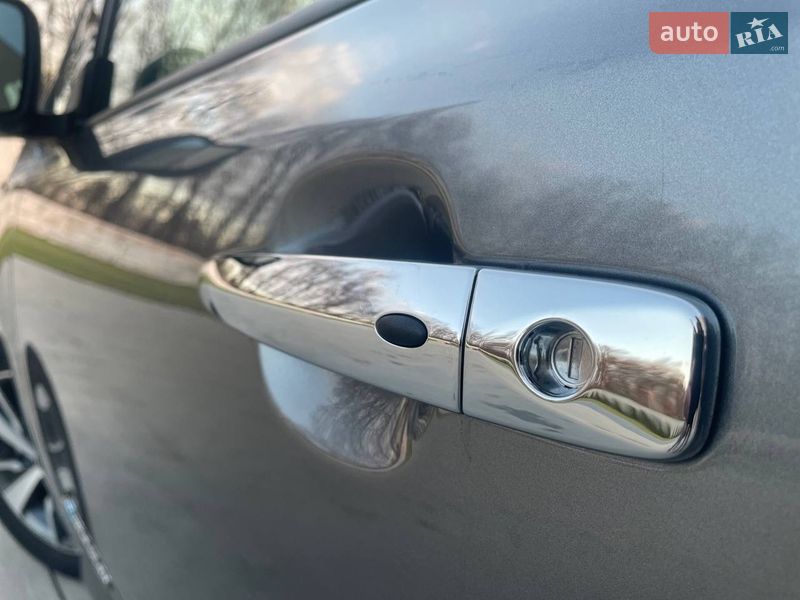 Хетчбек Nissan Leaf 2019 в Луцьку