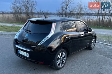Хэтчбек Nissan Leaf 2013 в Николаеве