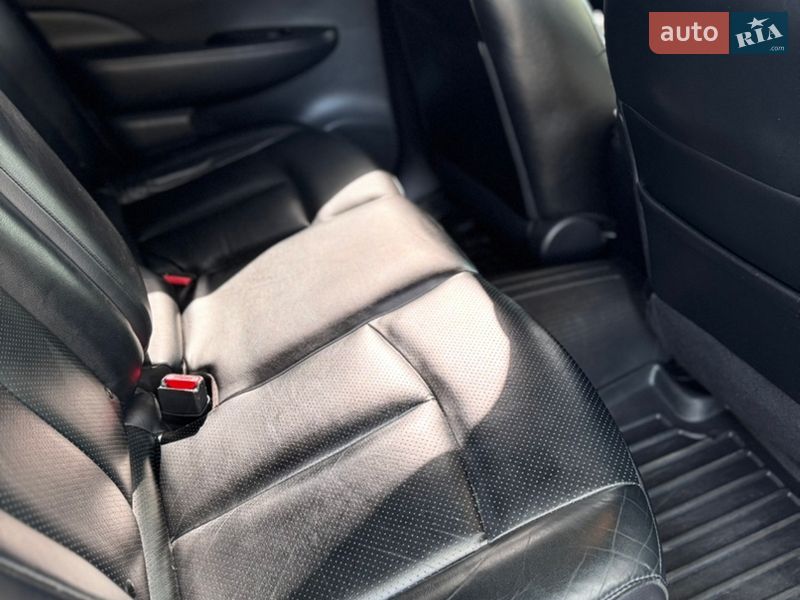 Хэтчбек Nissan Leaf 2013 в Днепре фото 12 Хэтчбек Nissan Leaf 2013 в Днепре