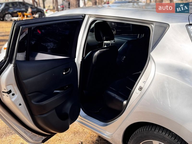Хэтчбек Nissan Leaf 2013 в Днепре фото 13 Хэтчбек Nissan Leaf 2013 в Днепре
