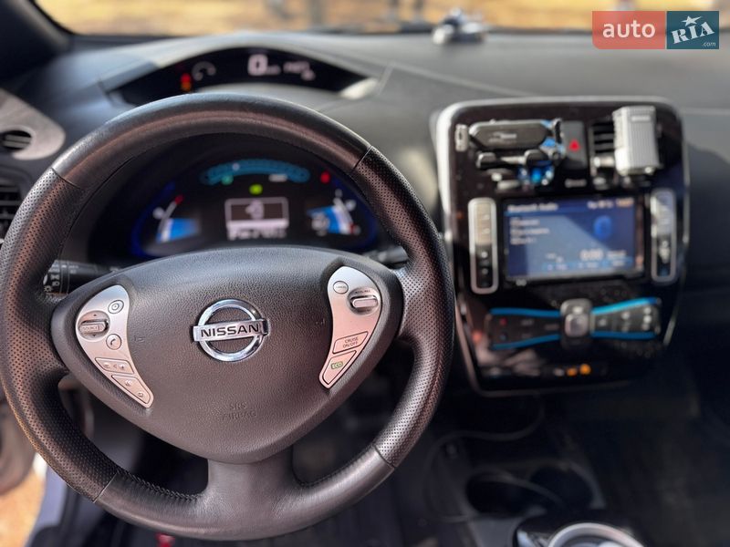 Хэтчбек Nissan Leaf 2013 в Днепре фото 15 Хэтчбек Nissan Leaf 2013 в Днепре