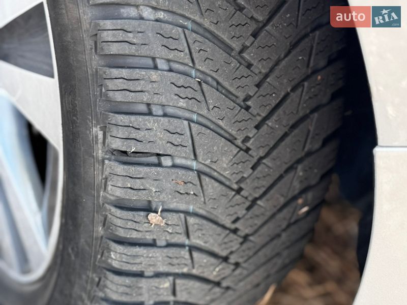 Хэтчбек Nissan Leaf 2013 в Днепре фото 18 Хэтчбек Nissan Leaf 2013 в Днепре