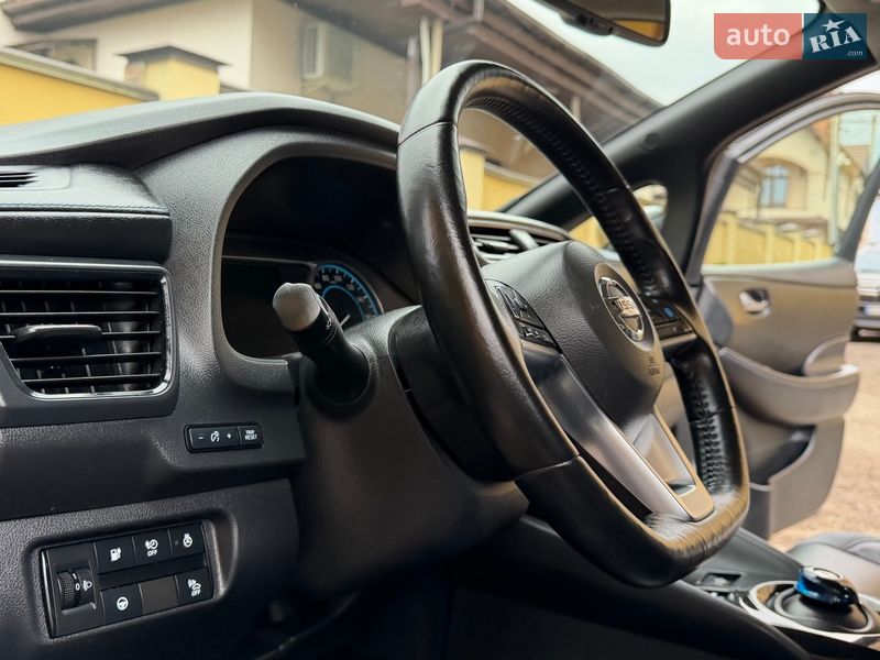 Хэтчбек Nissan Leaf 2020 в Львове