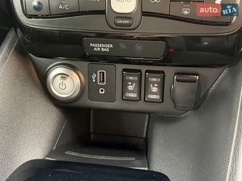Хэтчбек Nissan Leaf 2020 в Львове