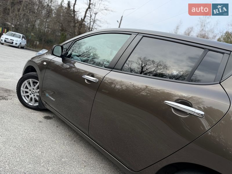 Хэтчбек Nissan Leaf 2016 в Трускавце фото 28 Хэтчбек Nissan Leaf 2016 в Трускавце