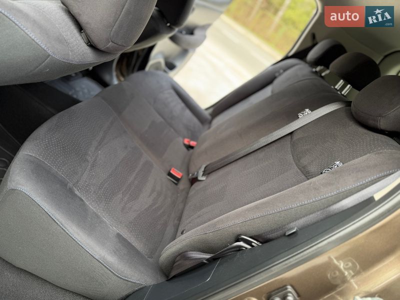 Хэтчбек Nissan Leaf 2016 в Трускавце фото 38 Хэтчбек Nissan Leaf 2016 в Трускавце