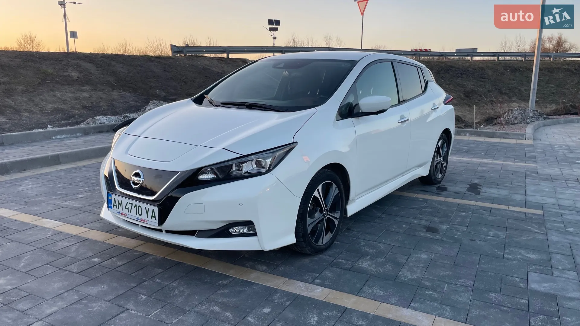 2021 Nissan Leaf - мініатюра 8
