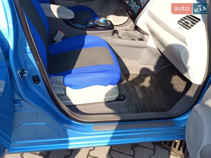 Хэтчбек Nissan Leaf 2013 в Киеве фото 15 Хэтчбек Nissan Leaf 2013 в Киеве