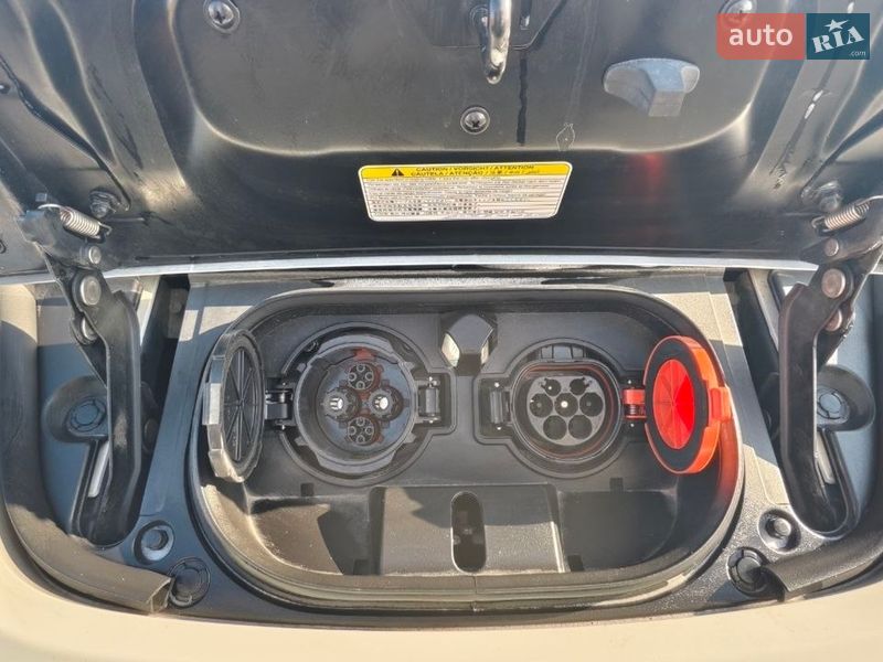 Хэтчбек Nissan Leaf 2020 в Софиевской Борщаговке фото 21 Хэтчбек Nissan Leaf 2020 в Софиевской Борщаговке