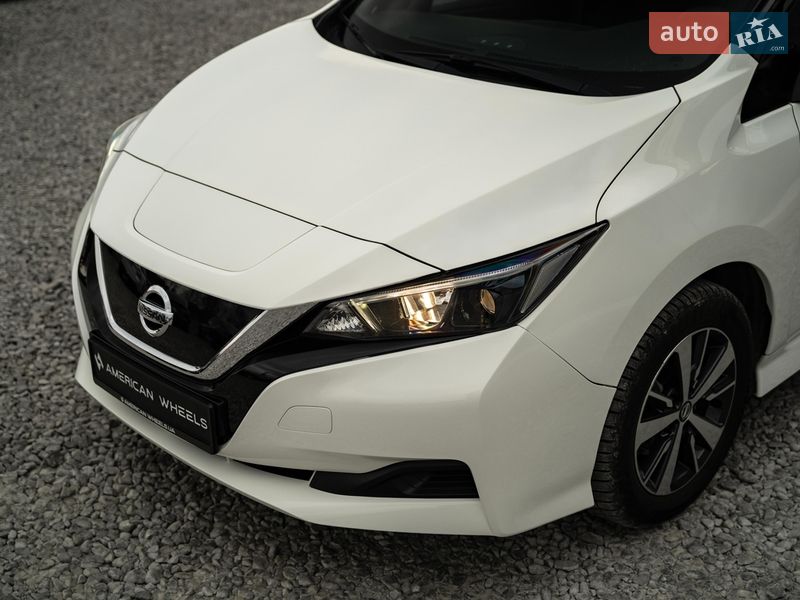 Хэтчбек Nissan Leaf 2019 в Черновцах