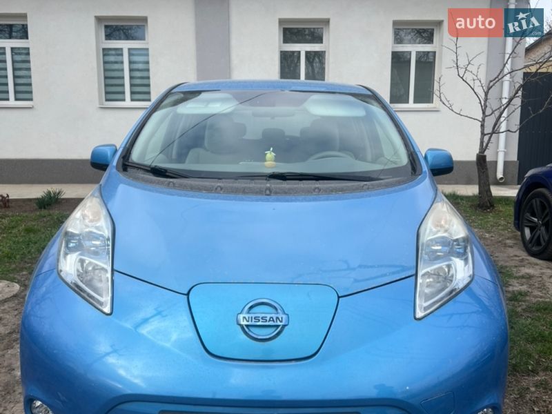 Хэтчбек Nissan Leaf 2012 в Кропивницком фото 3 Хэтчбек Nissan Leaf 2012 в Кропивницком