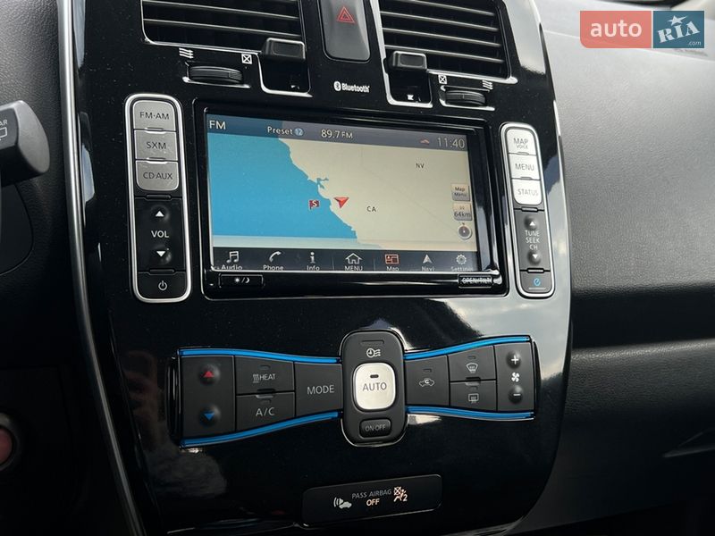 Хэтчбек Nissan Leaf 2016 в Львове