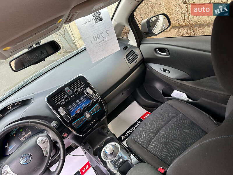 Хетчбек Nissan Leaf 2016 в Києві